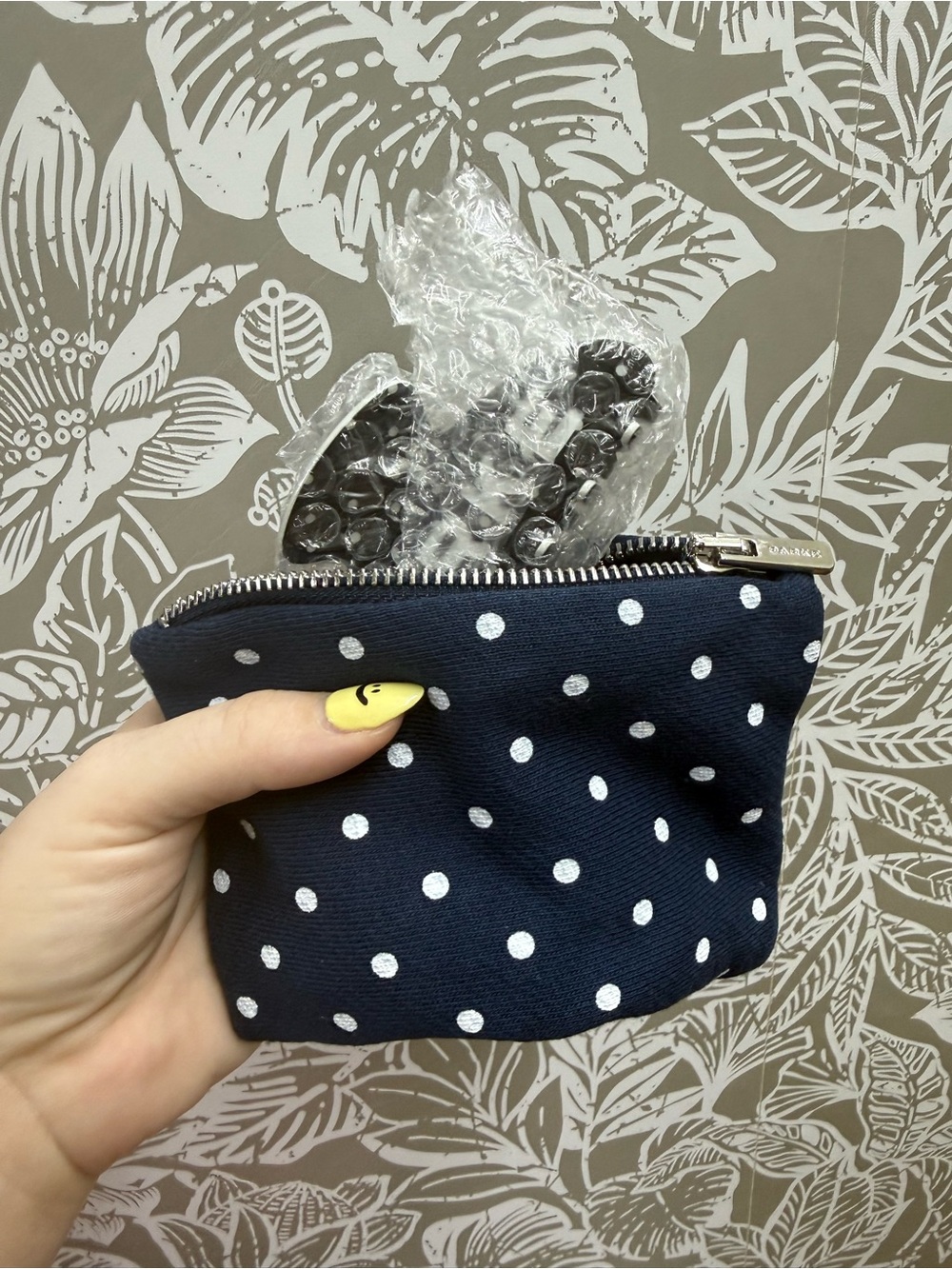 PARKE Claw Clip - Polka Dot Edit - Black - Picture 2 of 4